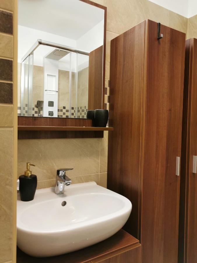 Luna Apartment Budapest Luaran gambar